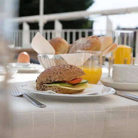 アパートホテル Haus Schwarzwaldsonne フロイデンシュタット